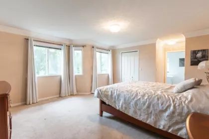Office / Den Photo of 10438 168a Street, Surrey, BC
