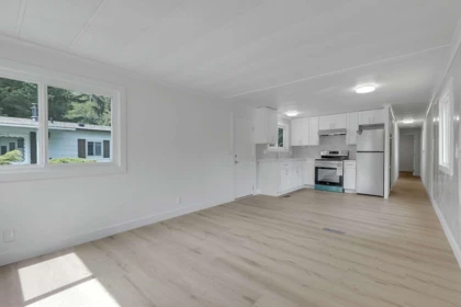Kitchen Photo of 77 8220 King George Boulevard, Surrey, BC