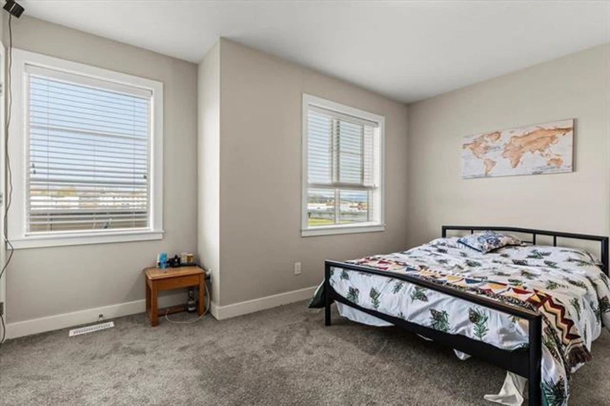 Family Room Photo of 45582 Meadowbrook Drive, Chilliwack, BC
