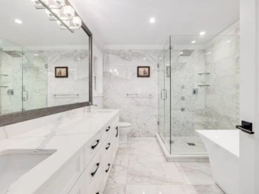 Entry Foyer Photo of 13330 20 Avenue, Surrey, BC