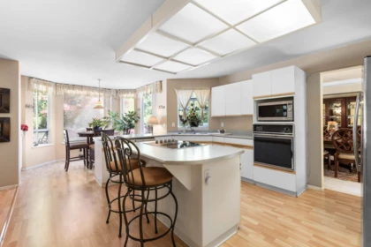 Breakfast Nook Photo of 2905 Cliffrose Crescent, Coquitlam, BC