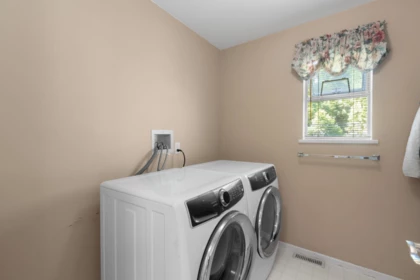 Powder Room Photo of 2905 Cliffrose Crescent, Coquitlam, BC