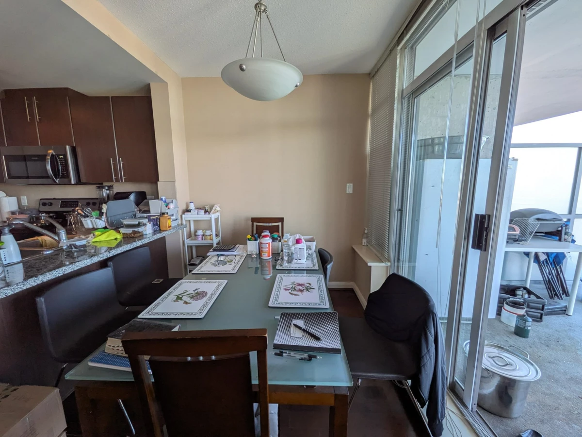 Family Room Photo of 3301 892 Carnarvon Street, New Westminster, BC