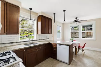 Breakfast Nook Photo of 832 Salsbury Drive, Vancouver, BC