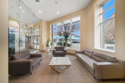 Entry Foyer Photo of 306 2055 Yukon Street, Vancouver, BC