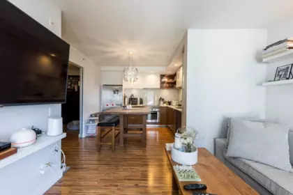 Kitchen Island Photo of 514 111 E 3rd Street, North Vancouver, BC