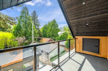 Garden / Landscaping Photo of 2 950 17th Avenue, Vancouver, BC