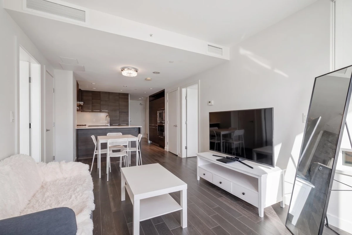Family Room Photo of 1007 7468 Lansdowne Road, Richmond, BC