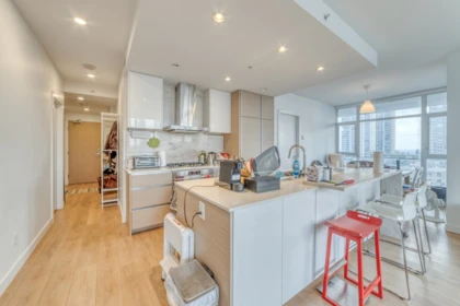 1105 6098 Station Street, Burnaby, BC, Burnaby — Apartment/Condo for sale
