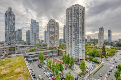 Front Yard Photo of 1105 6098 Station Street, Burnaby, BC
