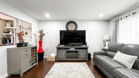 Walk-In Closet Photo of 14096 66a Avenue, Surrey, BC