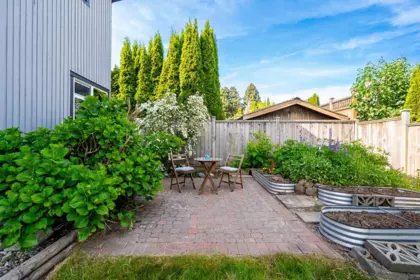 Garden / Landscaping Photo of 7762 Stamford Place, Delta, BC