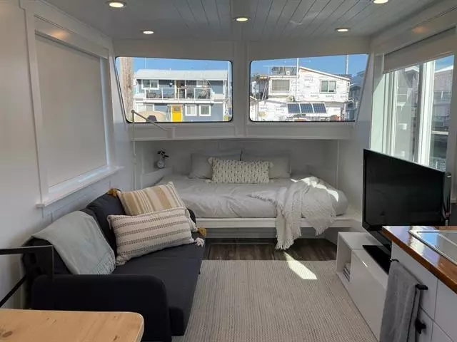 Family Room Photo of A07 415 W Esplanade, North Vancouver, BC