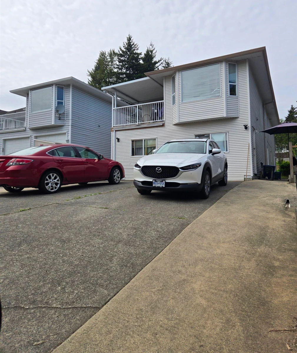 Family Room Photo of 33110 Best Avenue, Mission, BC