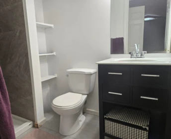 Laundry Room Photo of 33110 Best Avenue, Mission, BC