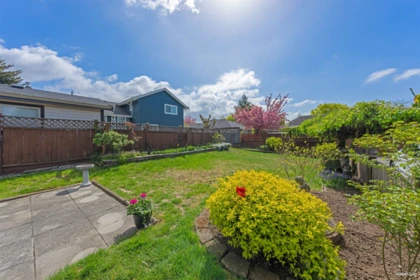 Backyard Photo of 18980 64 Avenue, Surrey, BC