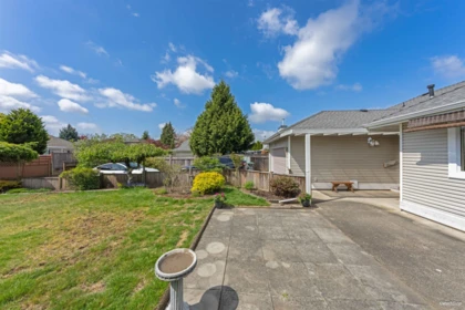 Garden / Landscaping Photo of 18980 64 Avenue, Surrey, BC