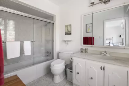 Mudroom Photo of 5425 Angus Drive, Vancouver, BC