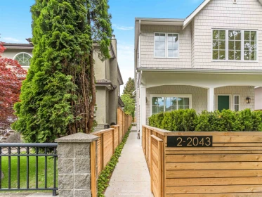 2 2043 W 45th Avenue, Vancouver, BC, Vancouver — Half Duplex for sale