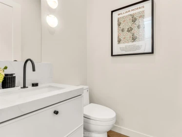 Guest Bathroom Photo of 2 2043 W 45th Avenue, Vancouver, BC