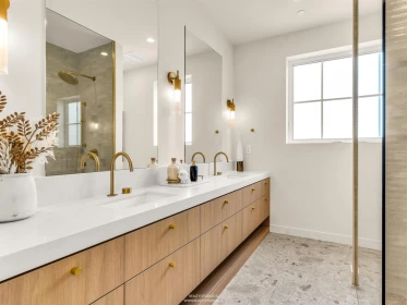 Laundry Room Photo of 2 2043 W 45th Avenue, Vancouver, BC