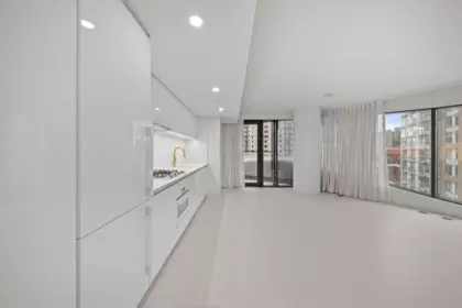 702 1033 Nelson Street, Vancouver, BC, Vancouver — Apartment/Condo for sale