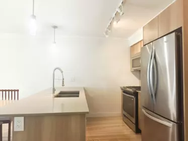 209 7058 14th Avenue, Burnaby, BC, Burnaby — Apartment/Condo for sale