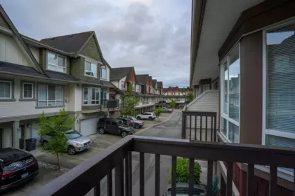 Office / Den Photo of 15 7155 189 Street, Surrey, BC