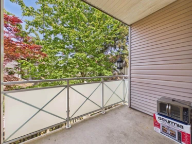 Basement Recreation Room Photo of 8 15133 29a Avenue, Surrey, BC