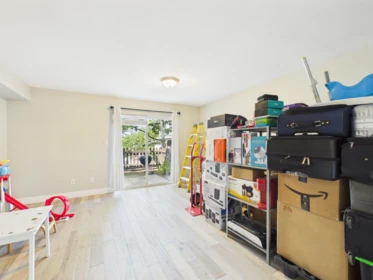 Kitchen Island Photo of 8 15133 29a Avenue, Surrey, BC