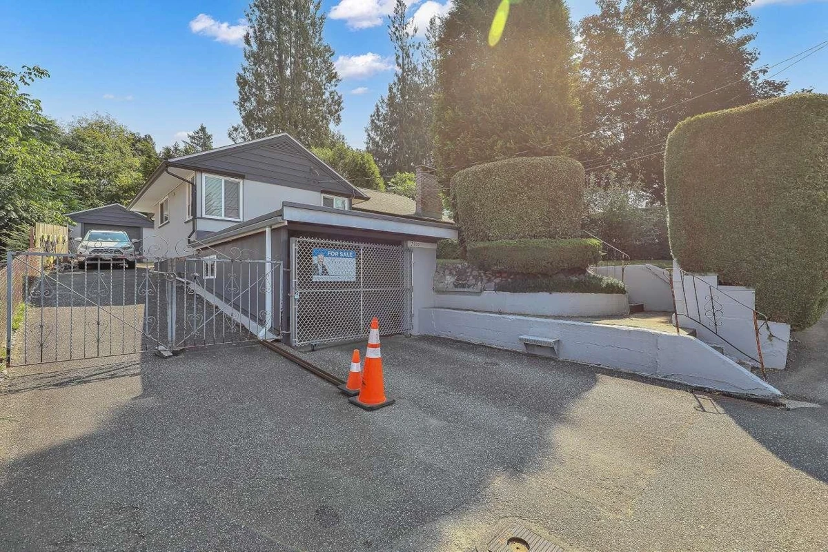 Exterior Rear Photo of 2374 Hillside Drive, Abbotsford, BC