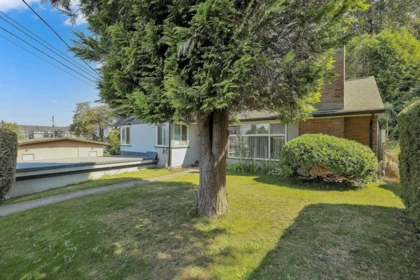 Outdoor Deck Photo of 2374 Hillside Drive, Abbotsford, BC