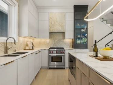 Kitchen Photo of 1 3255 W 13th Avenue, Vancouver, BC