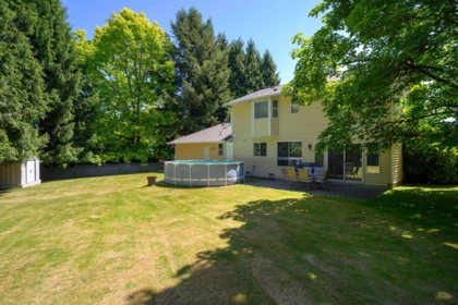 Front Yard Photo of 13747 63a Avenue, Surrey, BC