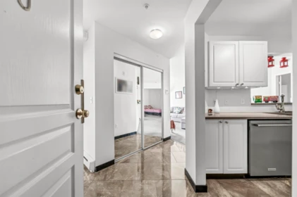 Basement Recreation Room Photo of 430 9979 140 Street, Surrey, BC