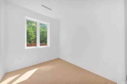 Basement Recreation Room Photo of 1 2893 Eton Street, Vancouver, BC
