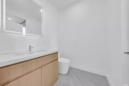 Laundry Room Photo of 1 2893 Eton Street, Vancouver, BC