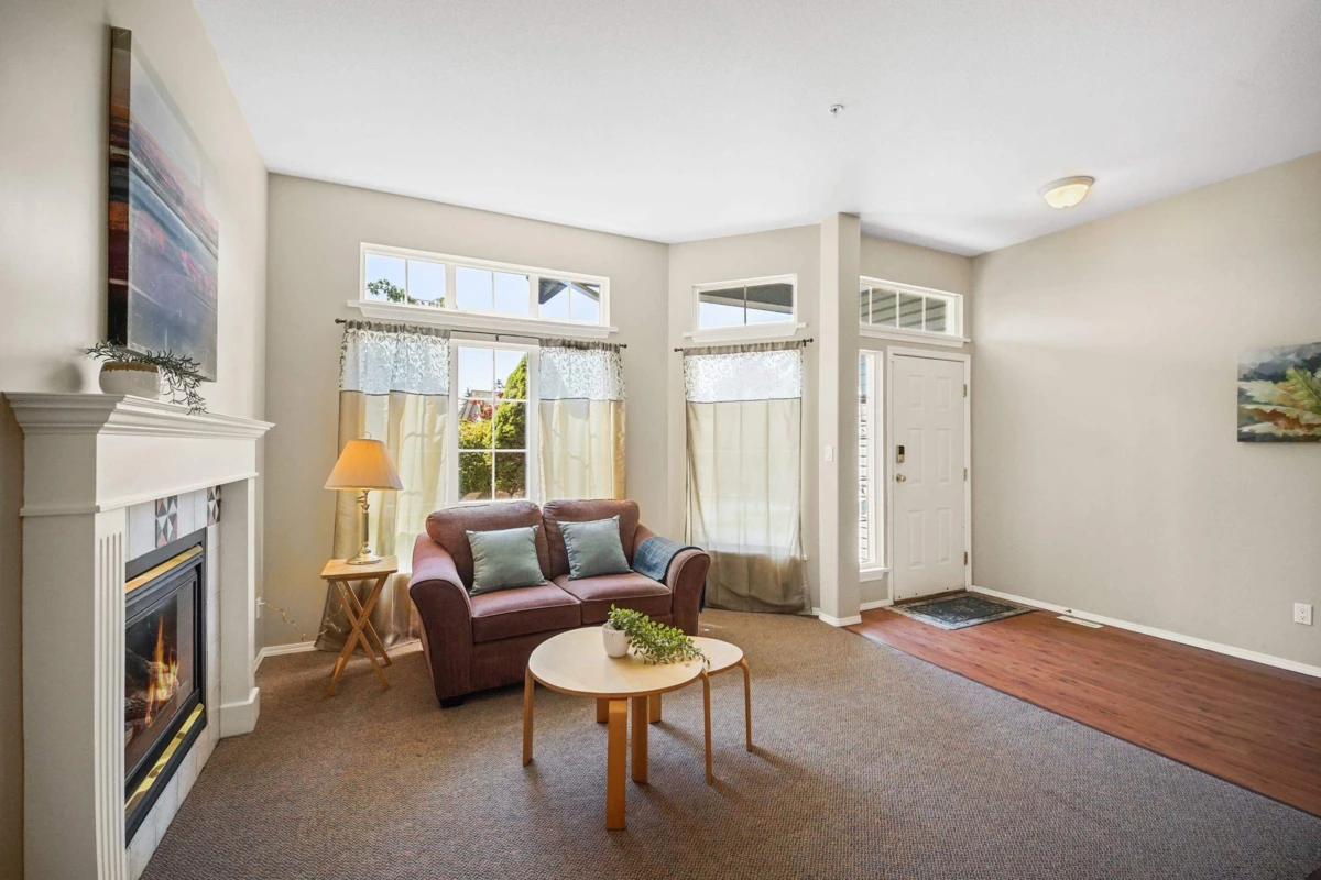 Family Room Photo of 18361 66 Avenue, Surrey, BC