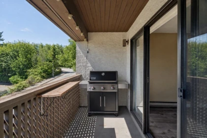 Kitchen Photo of 409 340 Ginger Drive, New Westminster, BC