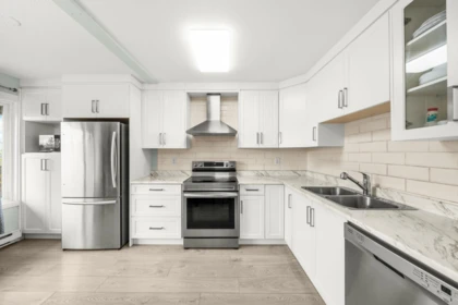 Kitchen Photo of 2725 Sandon Drive, Abbotsford, BC