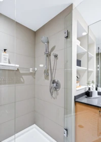 Guest Bathroom Photo of 413 135 E 17 Street, North Vancouver, BC