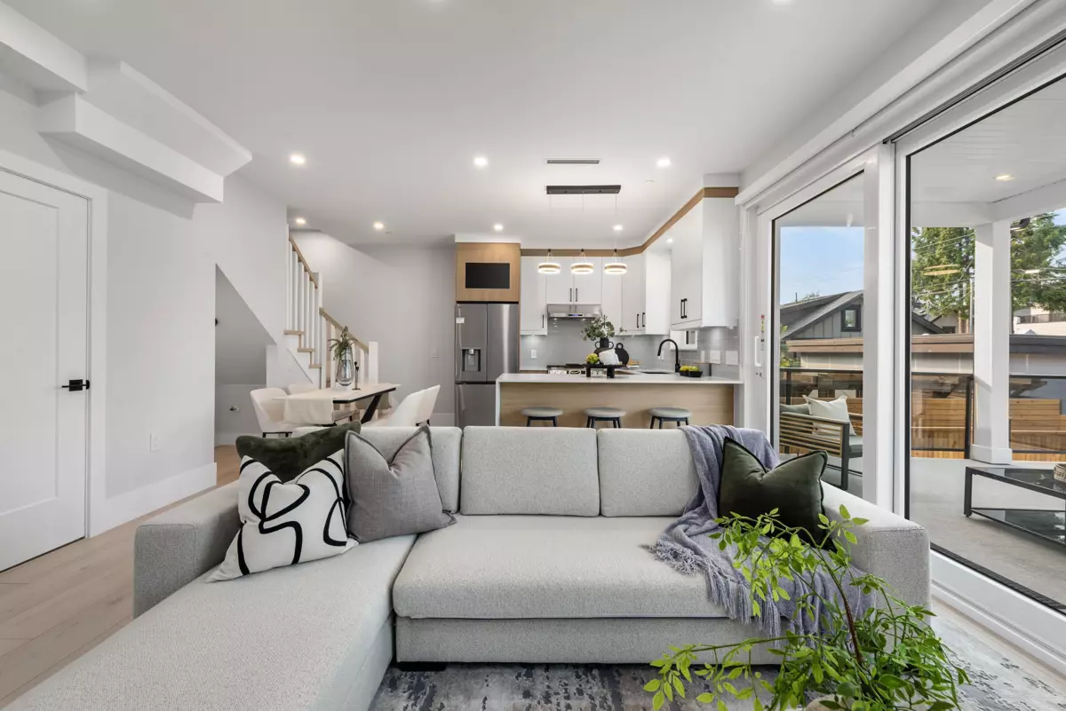 Family Room Photo of 2743 Mcgill Street, Vancouver, BC