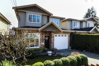 Basement Recreation Room Photo of 7448 17th Avenue, Burnaby, BC