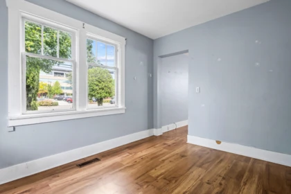 Guest Bathroom Photo of 45948 Chesterfield Avenue, Chilliwack, BC