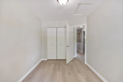 Entry Foyer Photo of 3299 Beaverbrook Drive, Burnaby, BC
