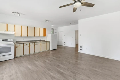 Walk-In Closet Photo of 3114 Colman Road, No City Value, BC
