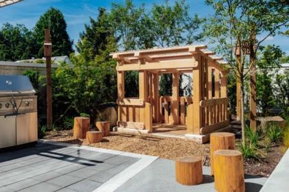 Backyard Photo of 301 1680 E 12th Avenue, Vancouver, BC