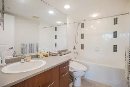 Hallway Photo of 214 8480 Granville Avenue, Richmond, BC