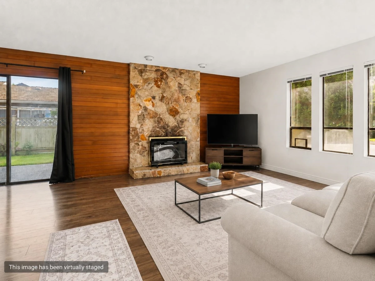 Family Room Photo of 9566 Pickering Drive, Richmond, BC