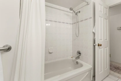Entry Foyer Photo of 9566 Pickering Drive, Richmond, BC